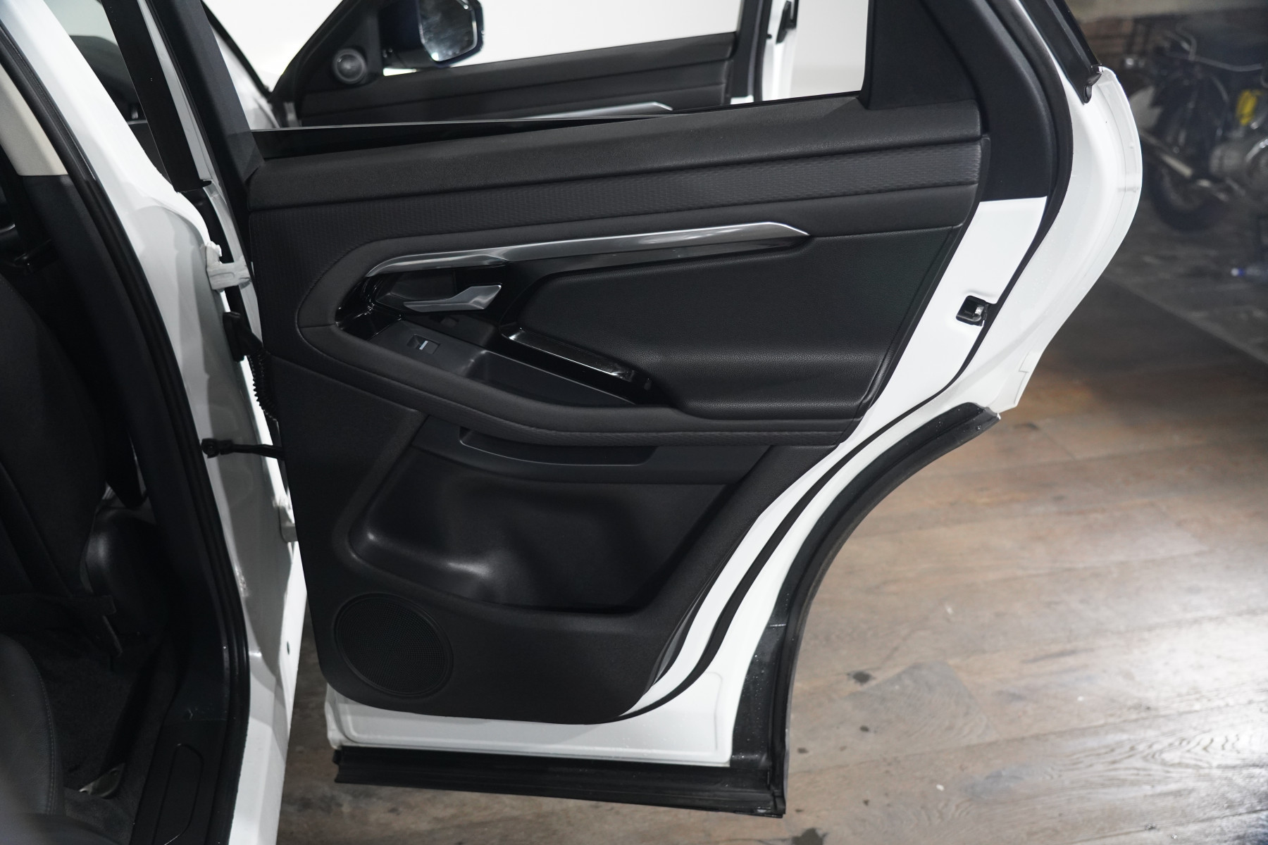 2019 Land Rover Range Rover Evoque Evoque P200 S (147kw) SUV Image 25