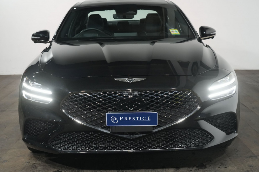 2025 Genesis G70 3.3t Sport Lux Sedan Image 3