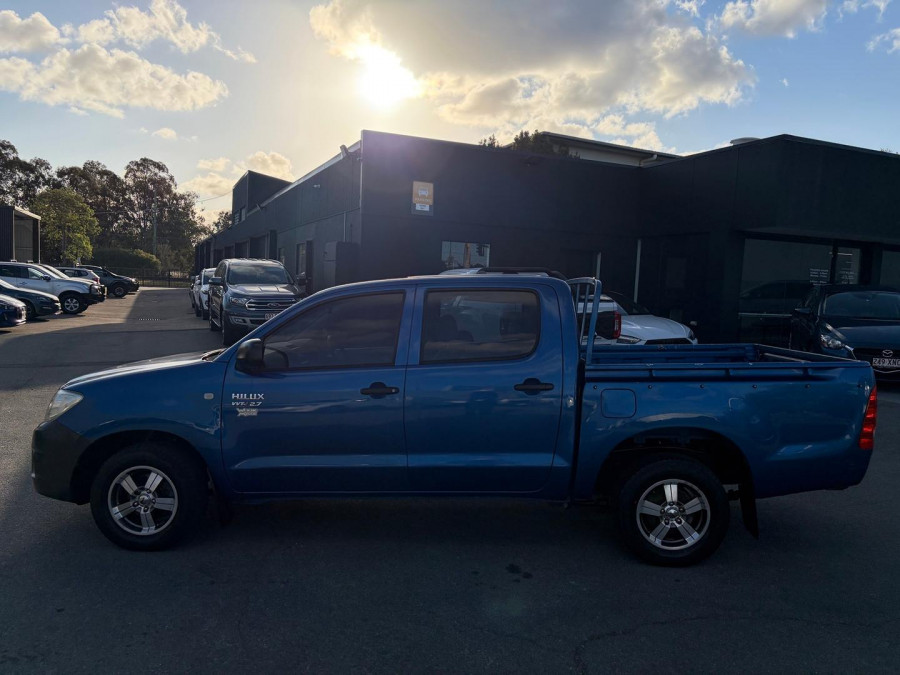 2009 MY10 Toyota HiLux TGN16R WorkMate Ute Image 11