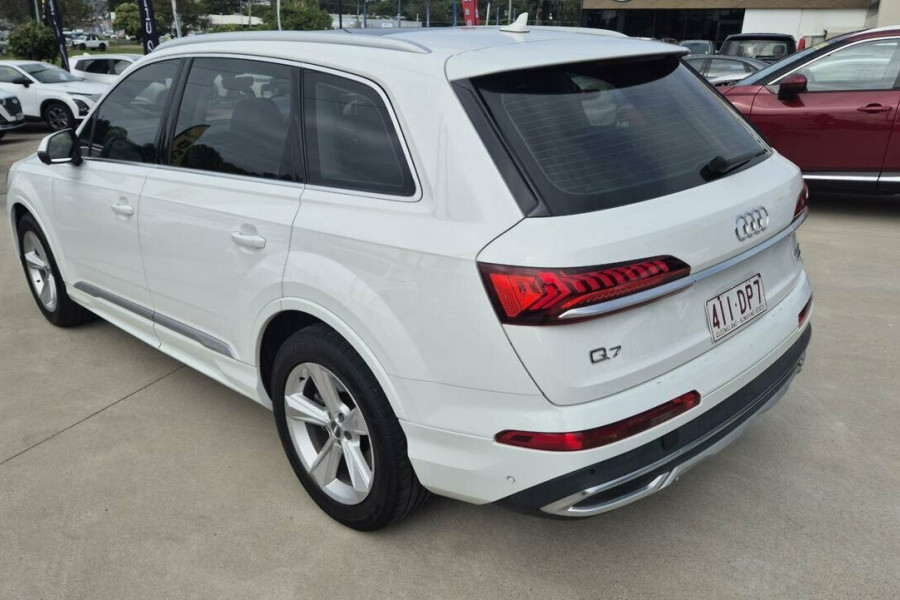 2019 MY20 Audi Q7 4M 45 TDI SUV Image 10