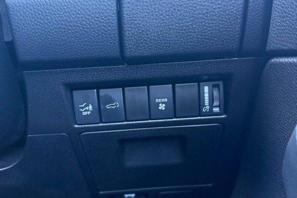 2025 MY25.5 Isuzu MU-X RJ LS-T SUV Image 18