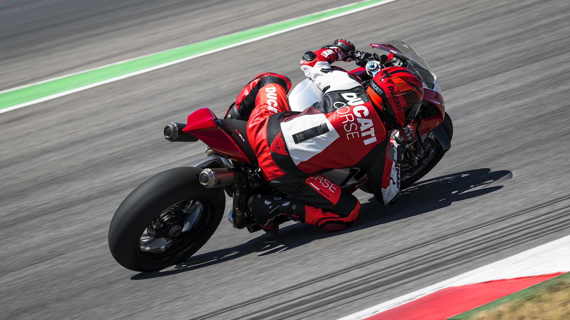 New Ducati Panigale V4 R 2024 Image