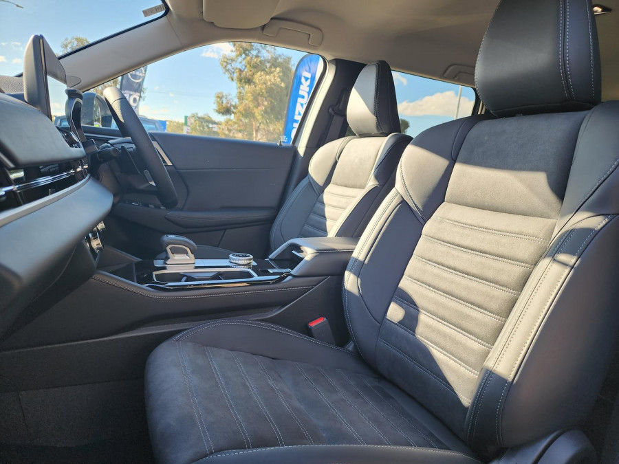 2025 Mitsubishi Outlander ZM LS SUV Image 13