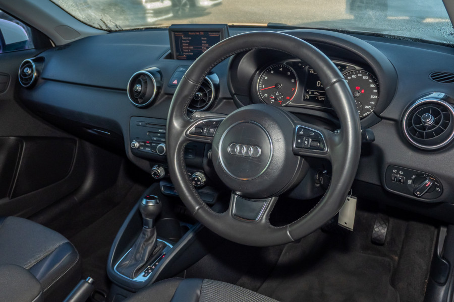 2013 Audi A1 8X Ambition Hatch Image 6