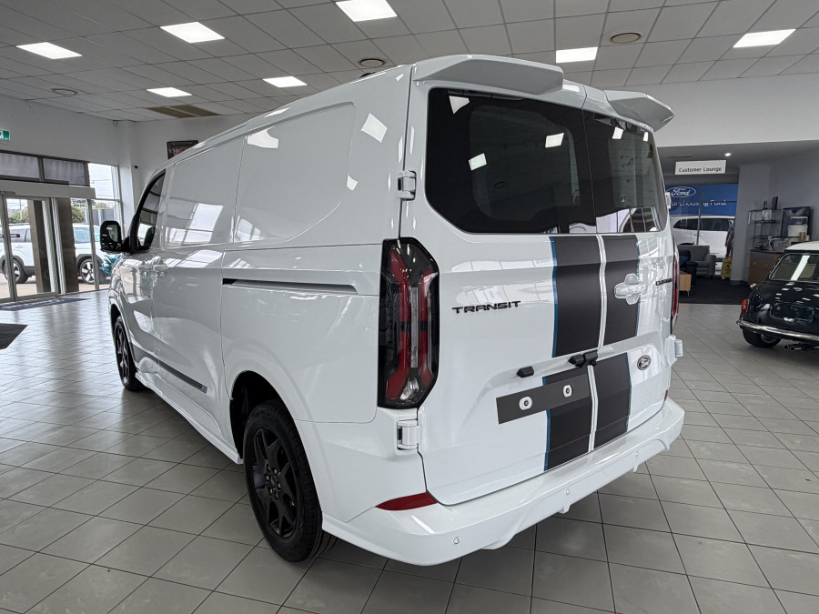 2026 MY27 Ford Transit Custom AV Sport SWB Van Image 5