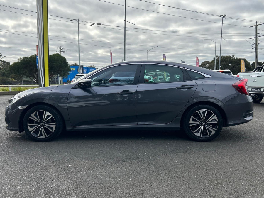 2018 Honda Civic 10th Gen VTi-L Sedan Image 9