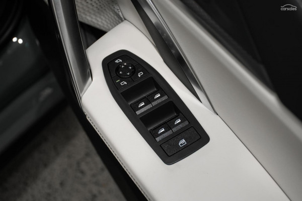 2026 BMW iX1 U11 xDrive30 M Sport SUV image 19