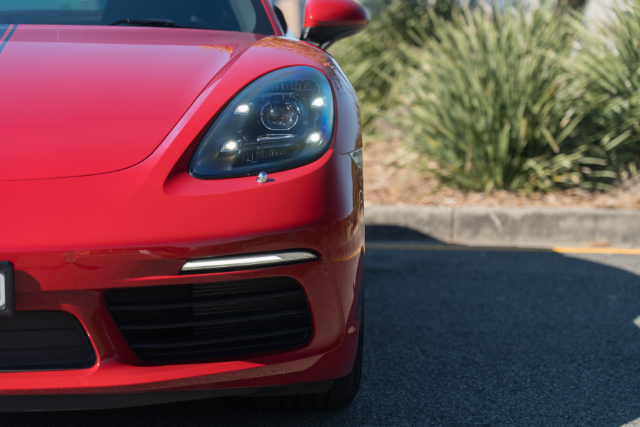 2024 Porsche 718 Cayman Coupe Image 3