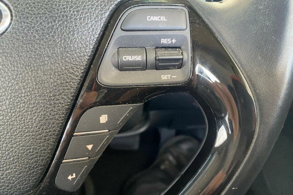 2017 MY18 Kia Cerato YD Sport+ Hatch Image 20