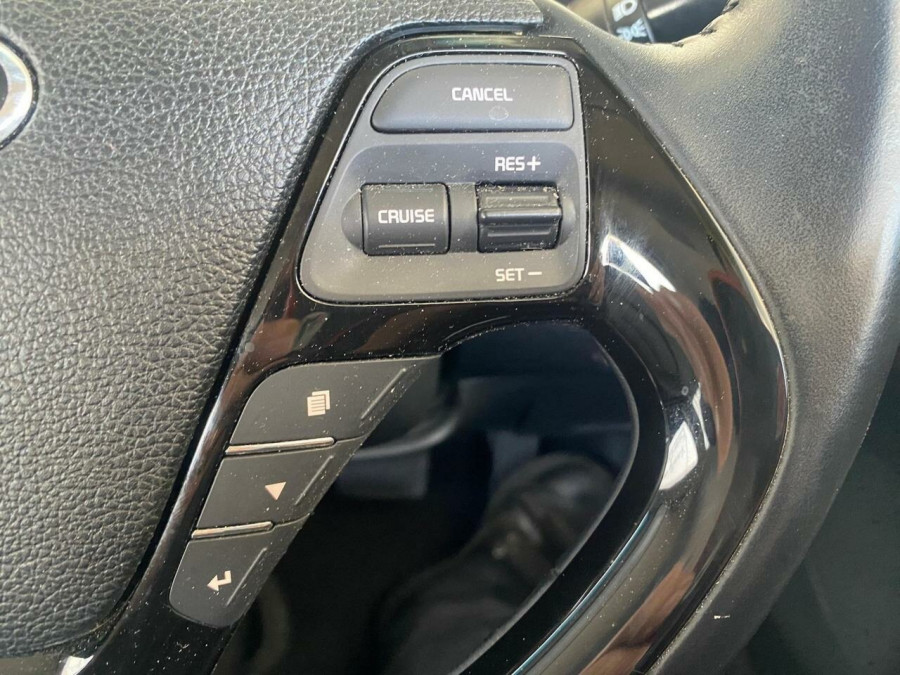 2017 MY18 Kia Cerato YD Sport+ Hatch Image 20