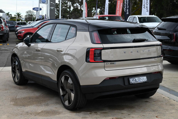2026 Volvo EX30  Single Motor Extended Range Plus SUV Image 3