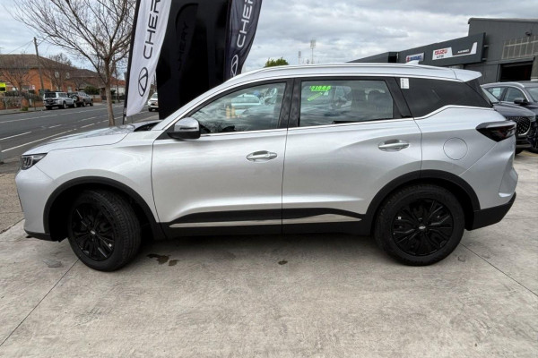 2026 Chery Tiggo 7 T32 Super Hybrid Ultimate SUV Image 8