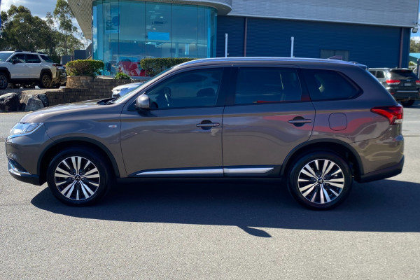2019 Mitsubishi Outlander ZL ES SUV Image 4