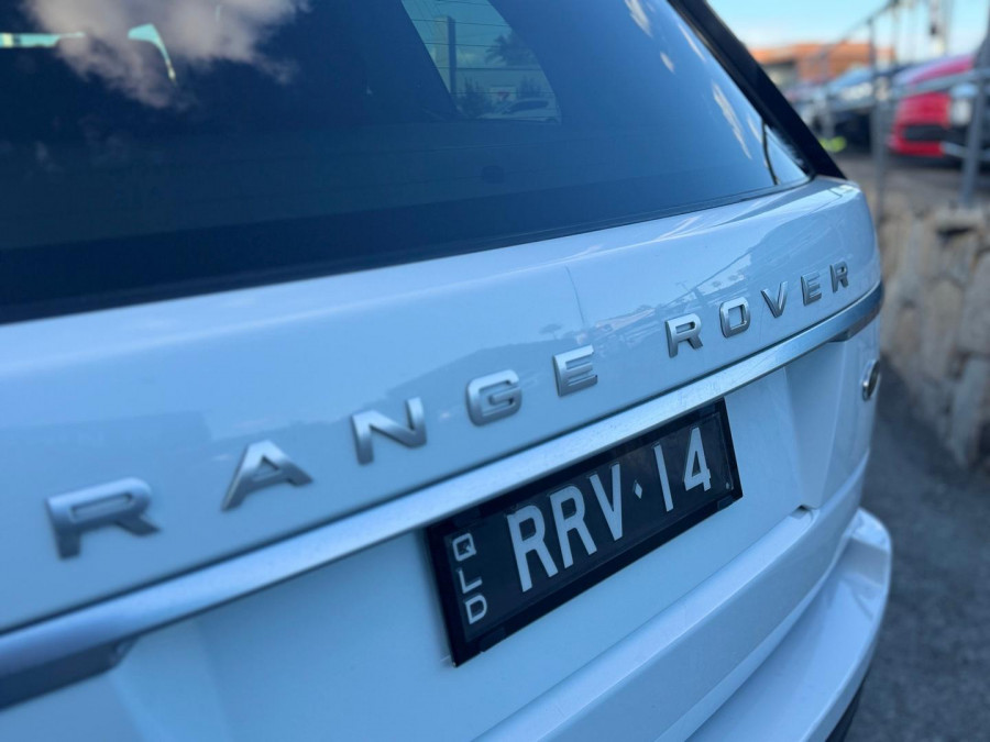 2014 MY14.5 Land Rover Range Rover L405 SDV8 Vogue SE SUV Image 25
