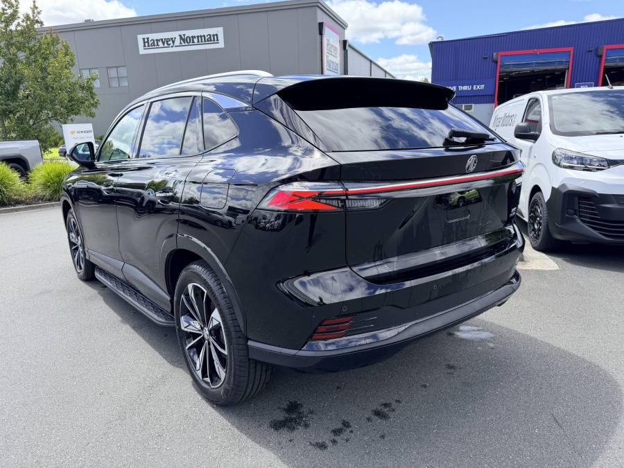 2026 MG HS Super Hybrid Essence SUV Image 4