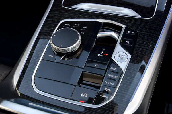 2025 BMW X5 G05 LCI xDrive30d M Sport SUV image 19