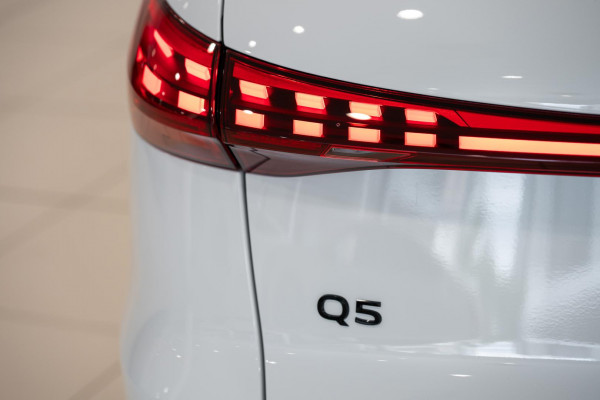 2026 Audi Q5 e-hybrid 270kW SUV image 11