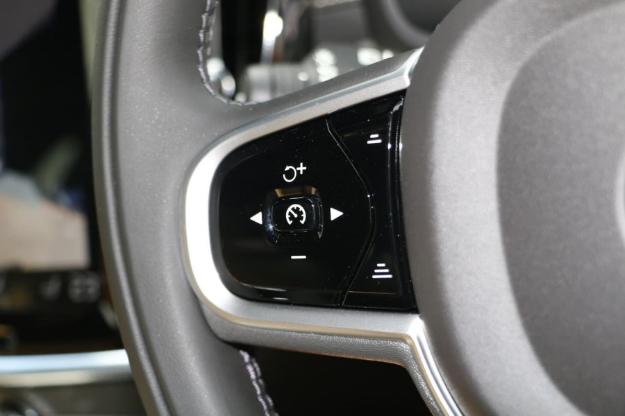 2019 MY20 Volvo S60 Z Series T5 Inscription Sedan Image 16