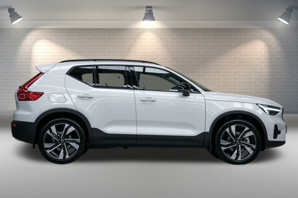2026 Volvo XC40 XZ Ultra B4 Dark SUV Image 15