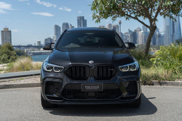 2021 BMW X6 M Competition SUV Image 2