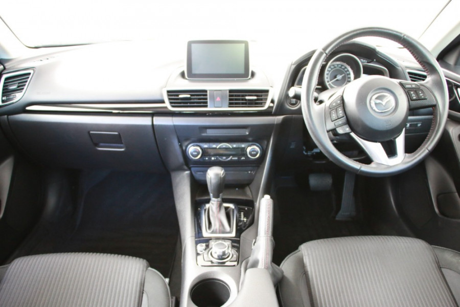 2015 Mazda 3 BM5238 SP25 Sedan Image 8