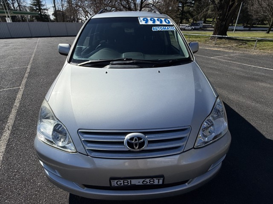 2007 Toyota Avensis Verso Ultima Wagon Image 8