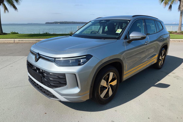 2025 Volkswagen Tayron R4 110TSI Life SUV Image 3