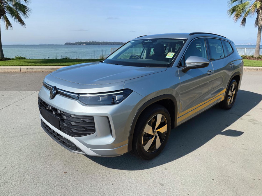 2025 Volkswagen Tayron R4 110TSI Life SUV Image 3