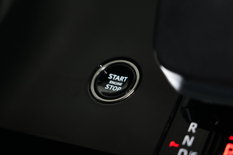 2025 Land Rover Range Rover Sport L461 D250 Dynamic SE SUV