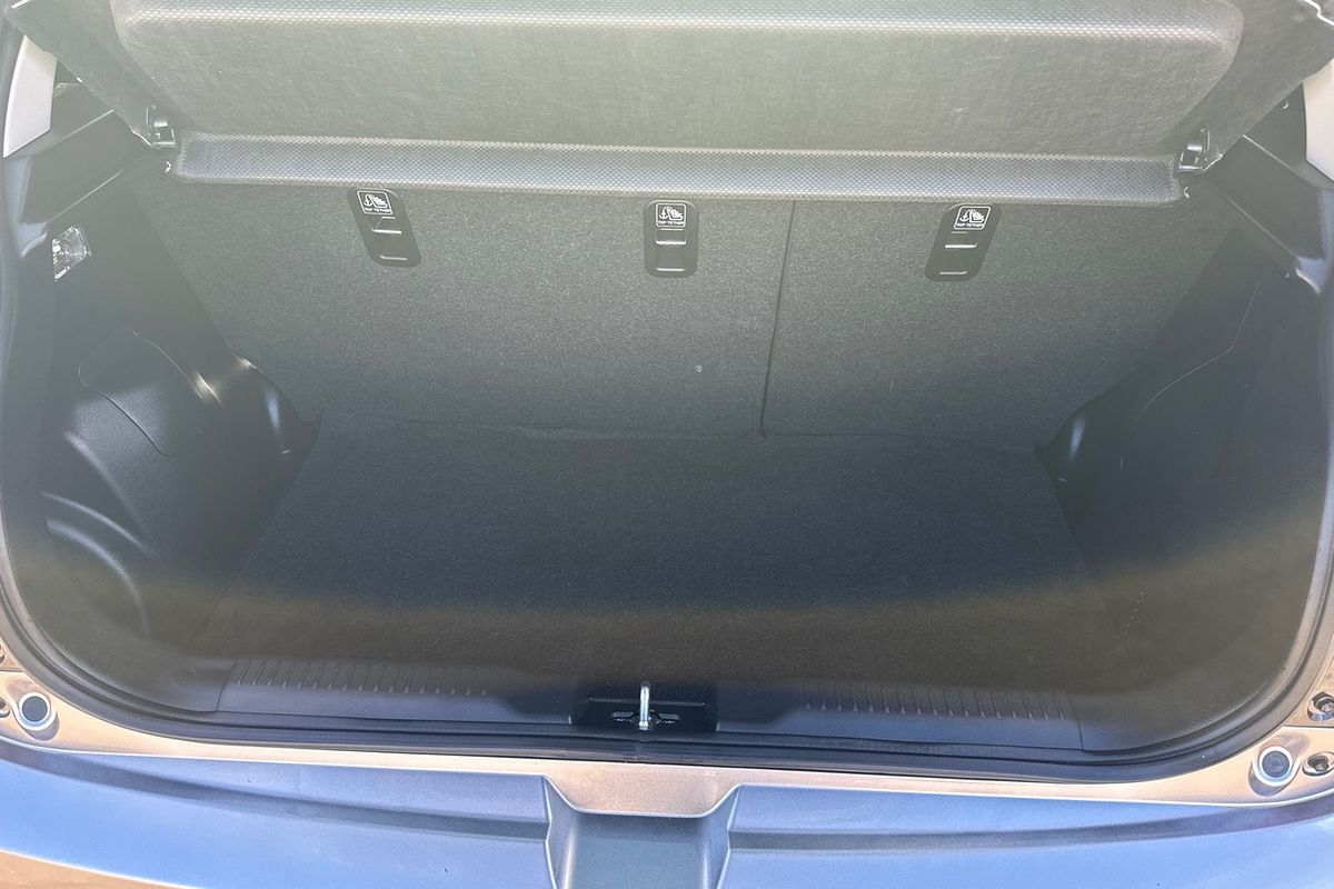 2023 Suzuki Swift AZ Series II GL Hatch Image 19