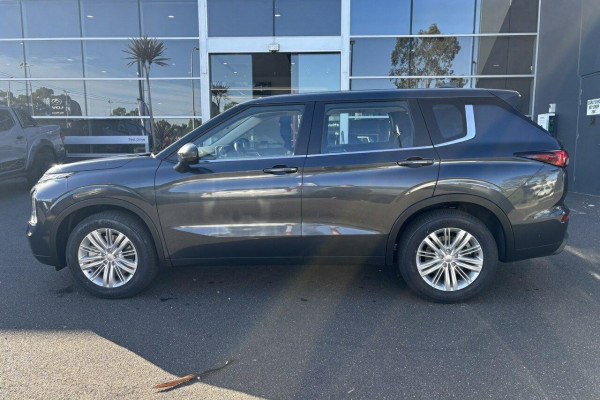 2024 Mitsubishi Outlander ZM ES SUV