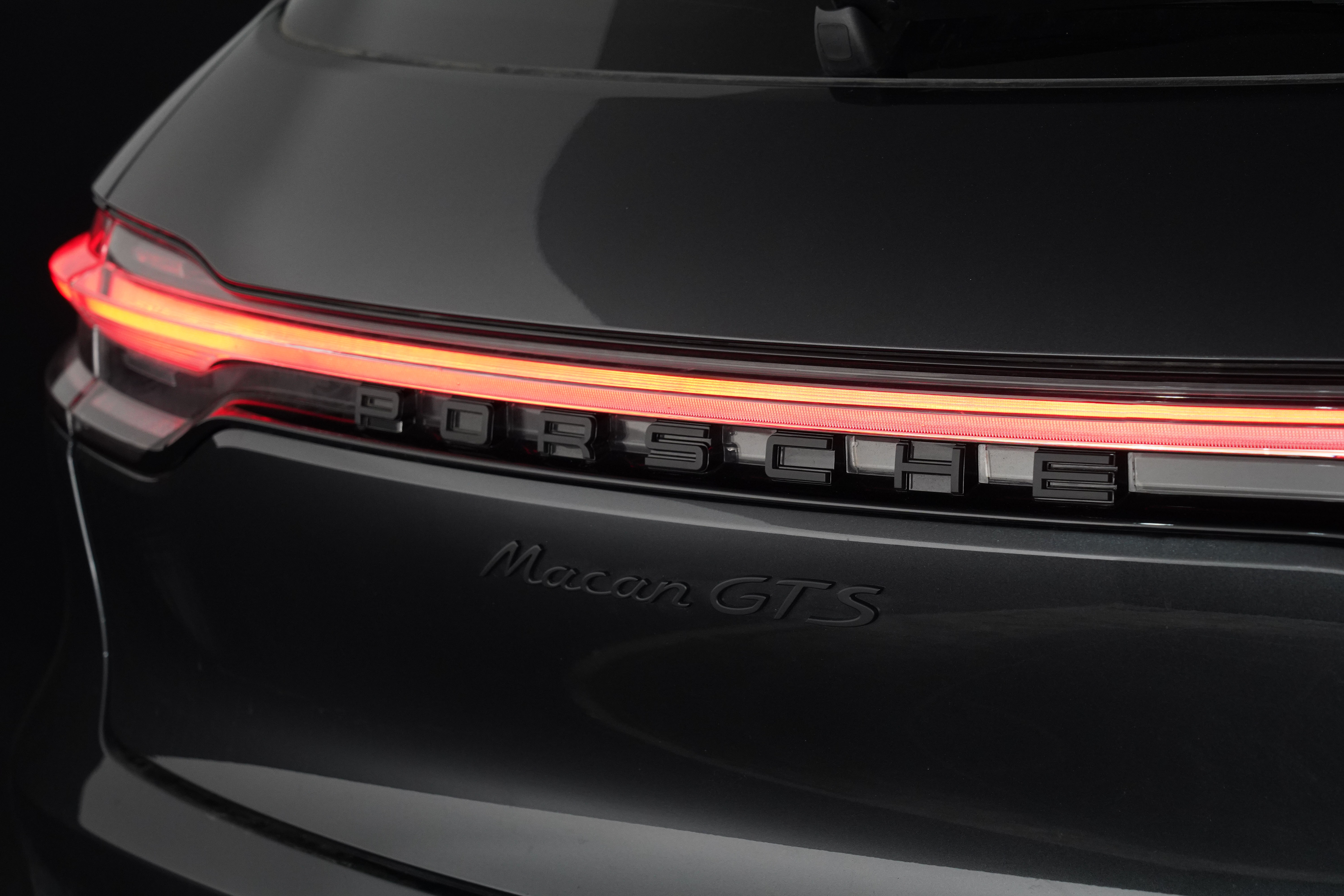 2023 Porsche Macan Gts Wagon Image 17