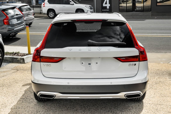 2019 MY20 Volvo V90 Cross Country D5 Wagon Image 3