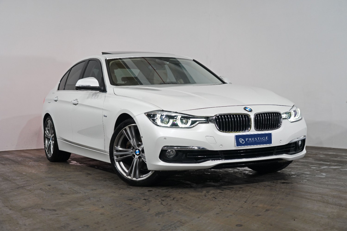 2016 BMW 3 30i Luxury Line Sedan
