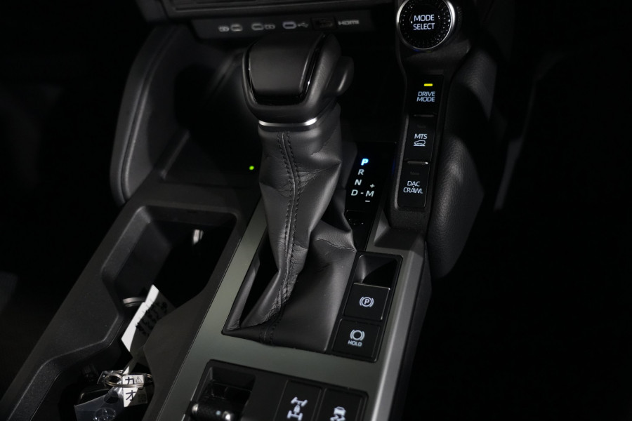 2026 Toyota LandCruiser Prado VX SUV Image 15