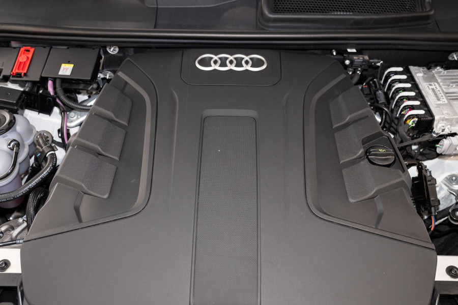 2025 Audi Q7 4M 50 TDI S line SUV