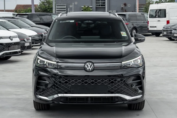 2026 Volkswagen Tiguan CT 195TSI R-Line SUV Image 4