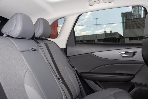 2025 MG MGS5 EV ZS3EM Excite 49 SUV Image 8