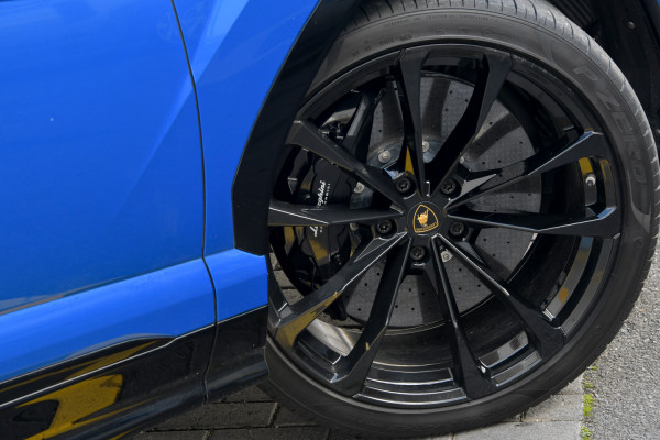2019 MY20 Lamborghini Urus 636 SUV image 3