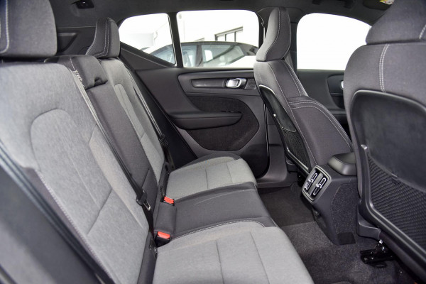 2024 MY25 Volvo XC40 XZ Plus B4 SUV Image 6
