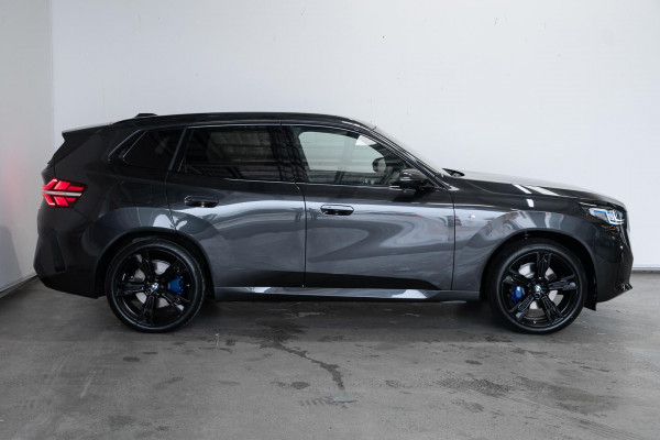 2026 BMW X3 G45 30e xDrive SUV image 3