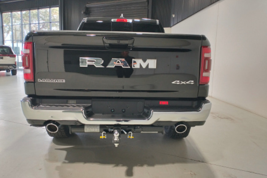 2024 Ram 1500 DT Laramie Ute Image 6