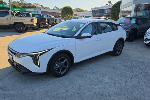 2025 MY26 Kia K4 CL4m S Hatch Image 3