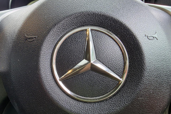 2016 Mercedes-Benz GLA-Class X156 GLA180 SUV Image 31