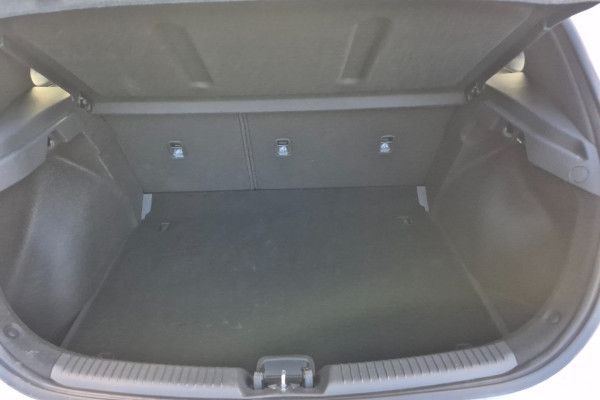 2024 MY25 Hyundai i30 PDe.V6  N Line Hatch Image 23