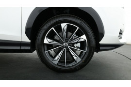 2025 MG HS AS33 Essence SUV