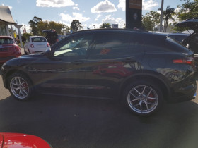 2018 Alfa Romeo Stelvio Ti Suv