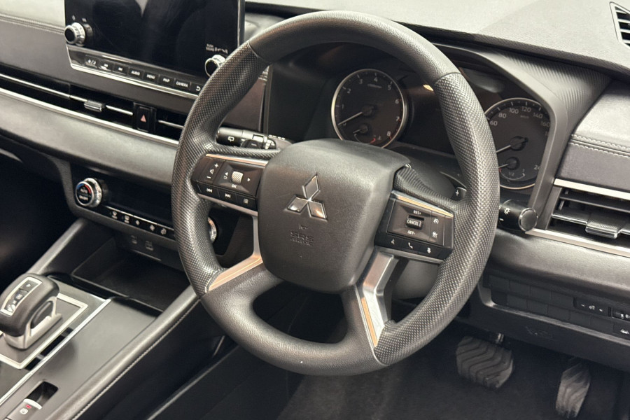 2022 MY22.5 Mitsubishi Outlander ZM ES SUV Image 18