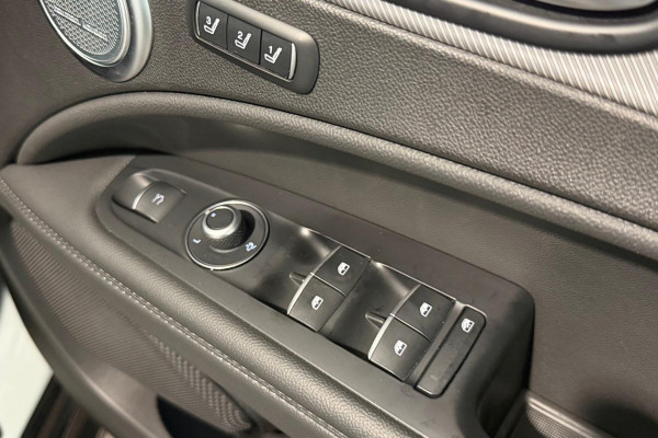 2023 Alfa Romeo Stelvio Series 5 Veloce SUV Image 10
