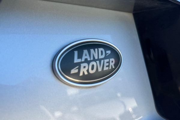 2016 MY16.5 Land Rover Discovery Sport L550 SD4 HSE SUV Image 12